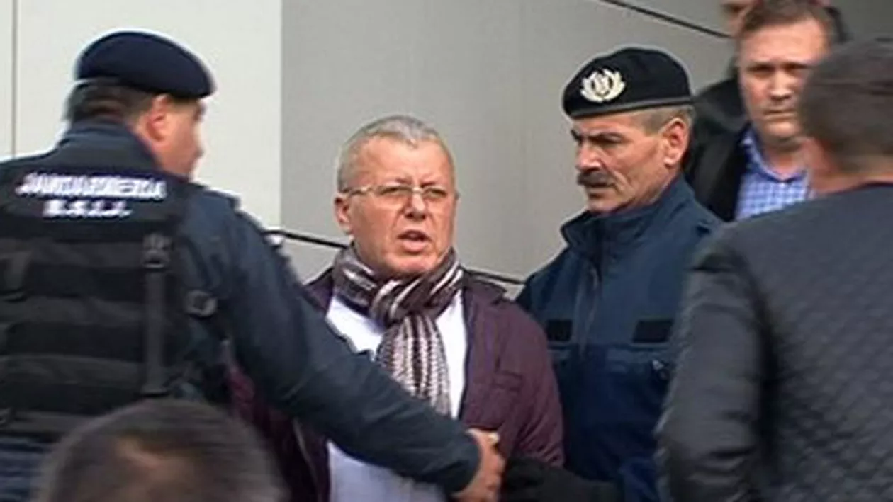 "Cum dracu unu' cu un caracter de c...t ca tine hotărăşte viaţa oamenilor?" Ce a mai interceptat DNA în cazul judecătorului Dan Anton