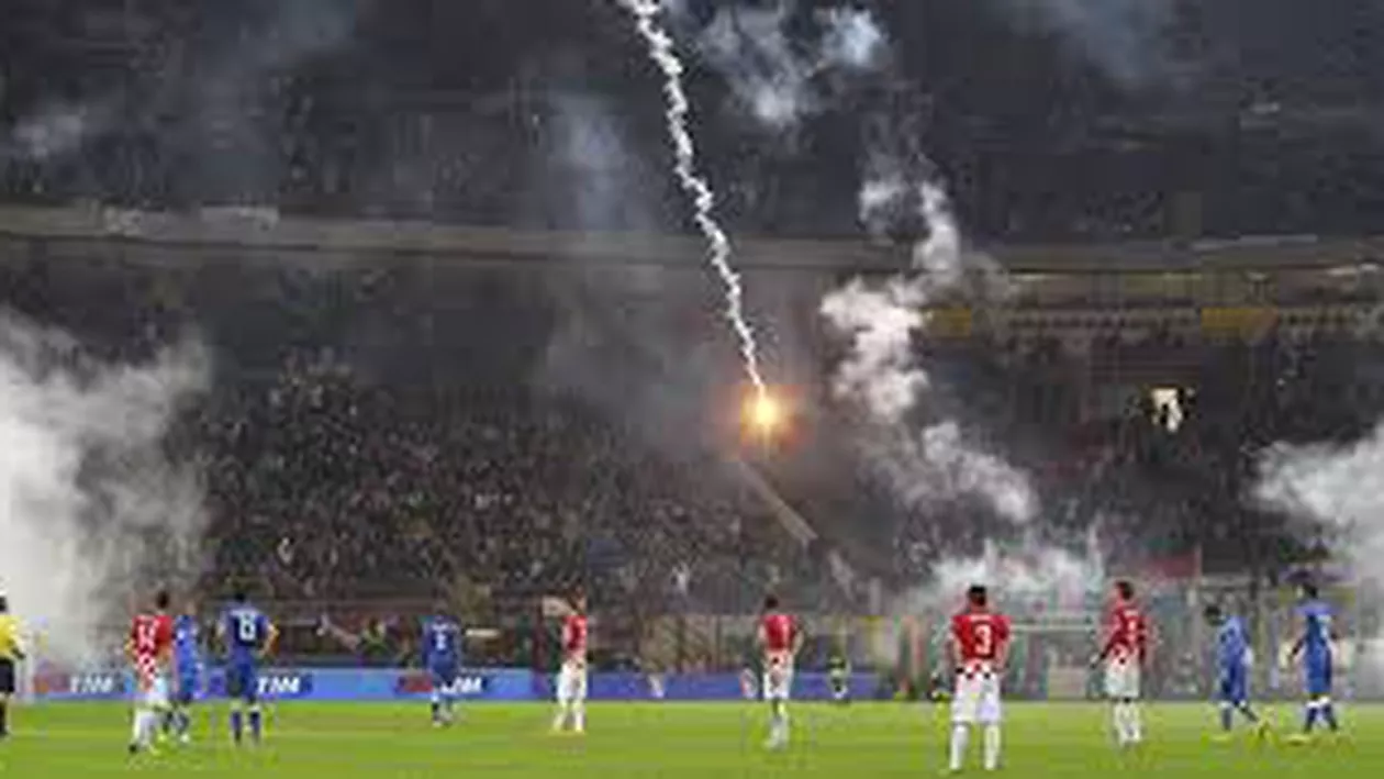 Decize drastică a fanilor croați. Ex-iugoslavii vor să saboteze meciul cu Spania pentru ca UEFA să-i excludă de la EURO. Motivul pentru care fac asta este incredibil