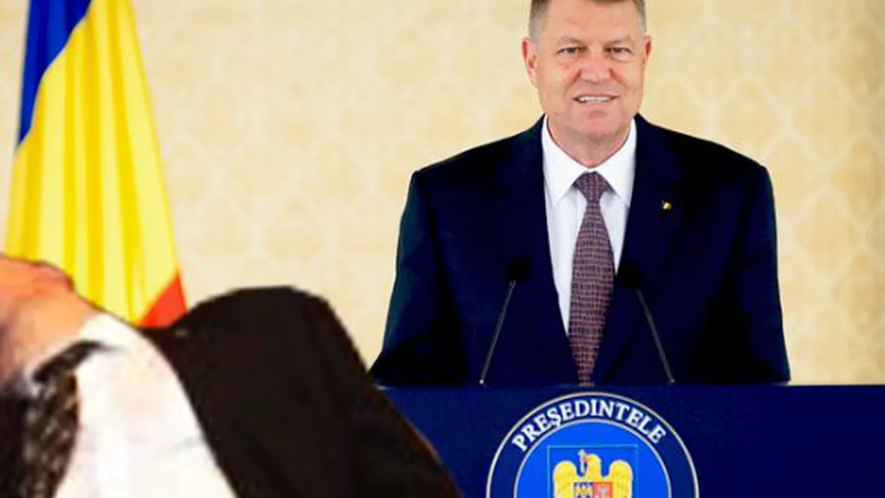 Klaus Iohannis l-a decorat pe Dan Mihalache pentru ”profesionalismul şi competenţa manifestate”