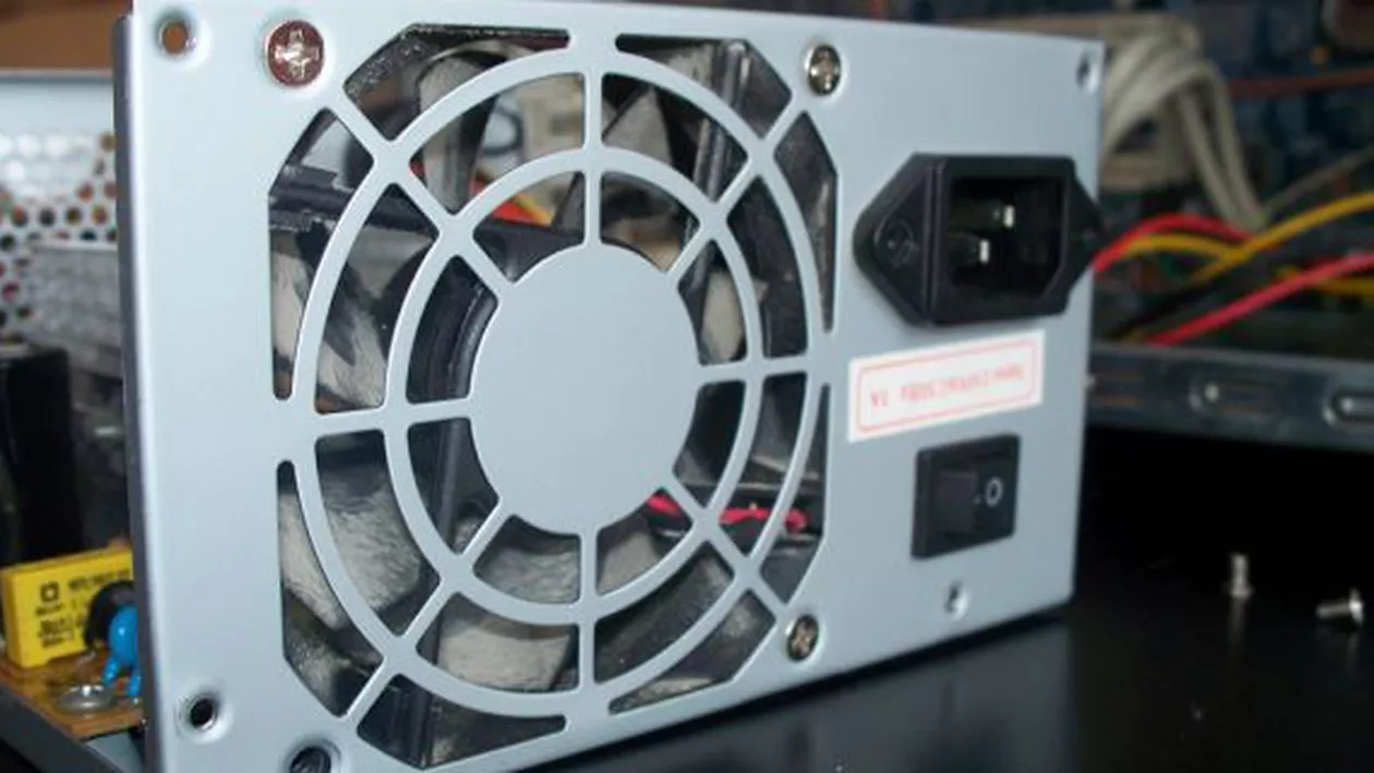 Descoperire a cercetătorilor israelieni: Datele dintr-un computer pot fi piratate de la distanță cu ajutorul ventilatorului cu care este prevăzută unitatea centrală
