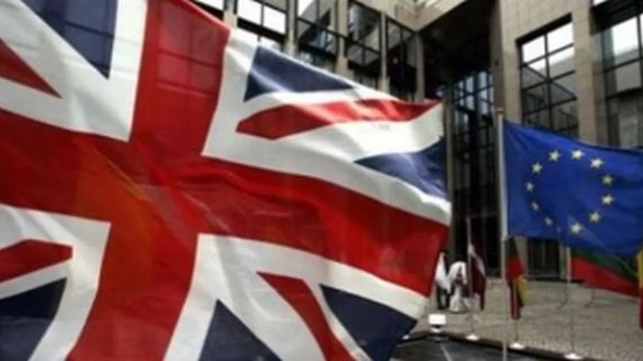 Agresiunile împotriva străinilor din Marea Britanie continuă. Româncă din Regat: Echipe engleze de comando se plimbă și încearcă să intimideze oamenii care nu sunt albi, care nu sunt englezi
