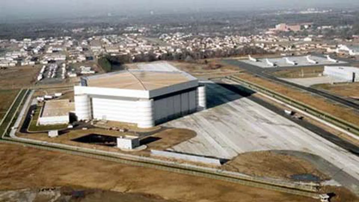 Atac armat în baza militară unde Barack Obama își ține avioanele