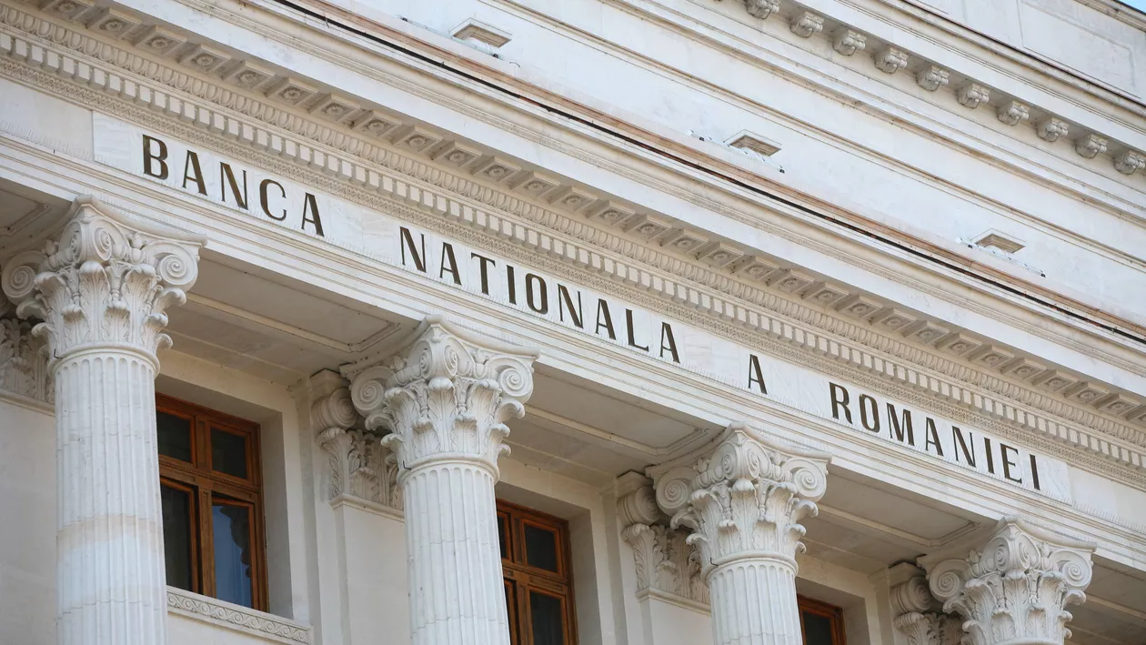 Rezervele valutare administrate de BNR s-au redus cu un miliard de euro