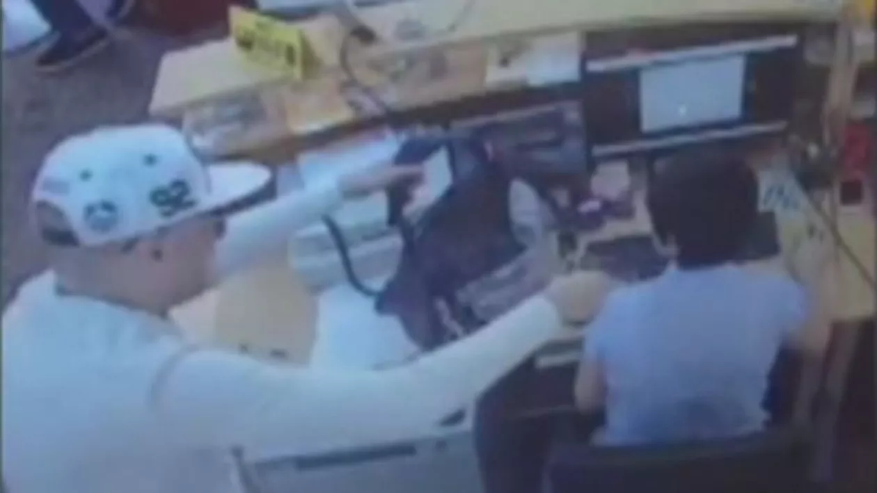 Autorul jafului armat de la banca din Bistrița, prins de poliția de frontieră în Vama Siret