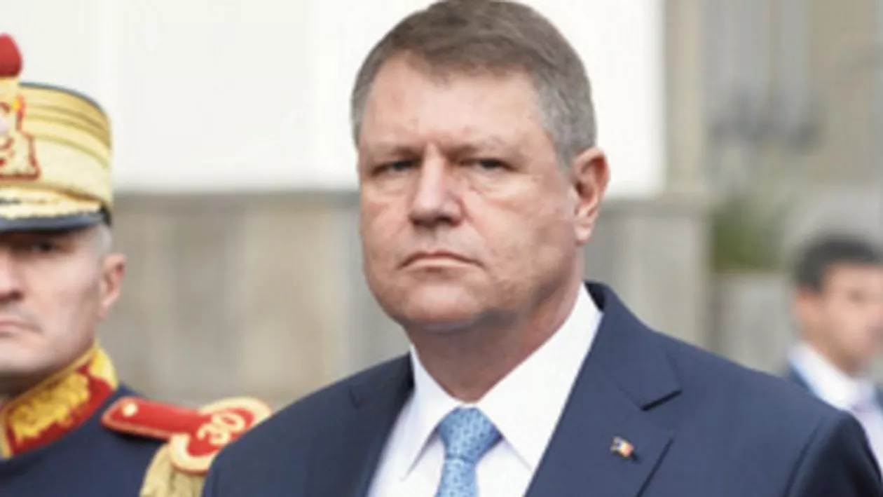 4,5 milioane de români merg la muncă zi de zi și duc țara mai departe. În acest timp, marii lideri politici au reușit să producă doar 5.000 de cuvinte