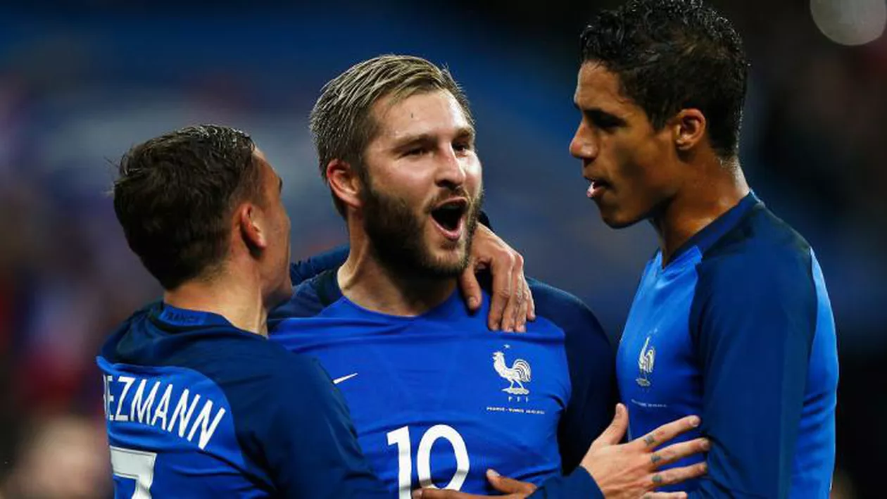 Islandezii, model pentru francezi. Griezmann și colegii săi au sărbătorit calificarea în finală în același fel ca fotbaliștii Islandei după eliminarea din sferturi (VIDEO)