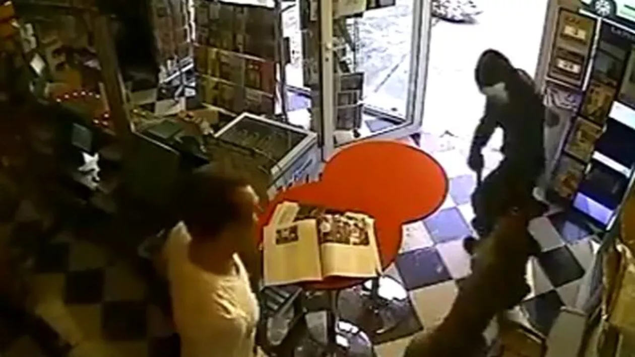 Un câine din SUA sare în ajutorul stăpânului și pune pe fugă un răufăcător (VIDEO)