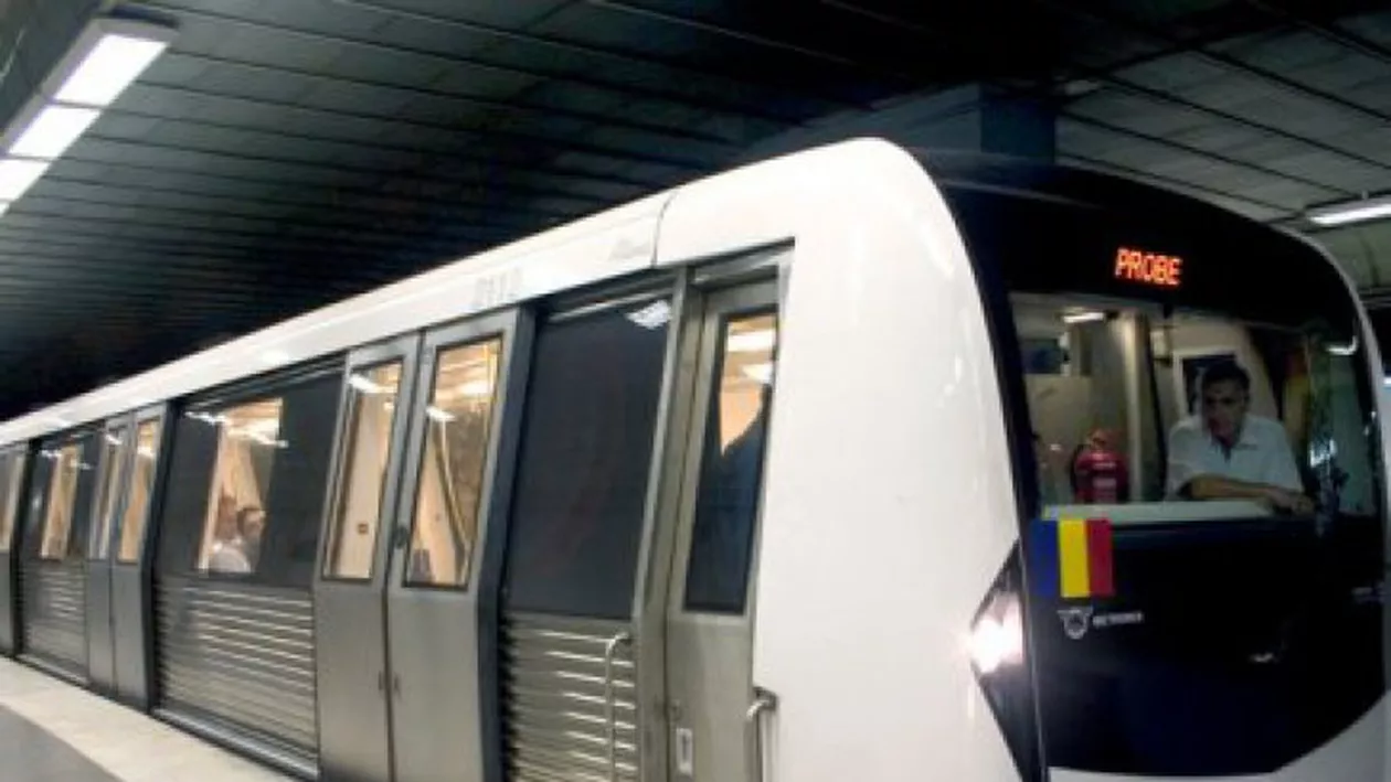 Tentativă de sinucidere la metrou. Un bărbat de 50 de ani a vrut să-și pună capăt zilelor (FOTO)
