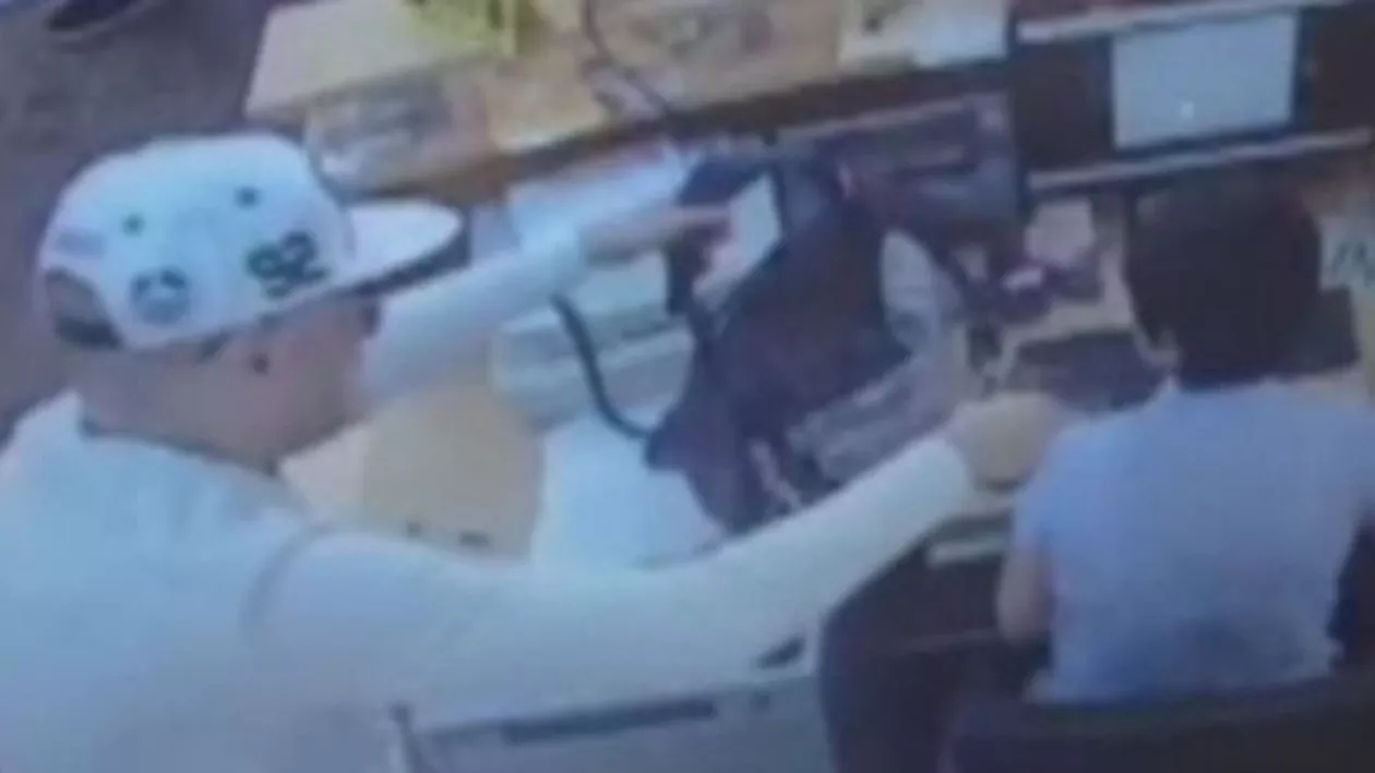 Autorul jafului de la o bancă din Bistrița a fost arestat pentru 30 de zile (VIDEO)