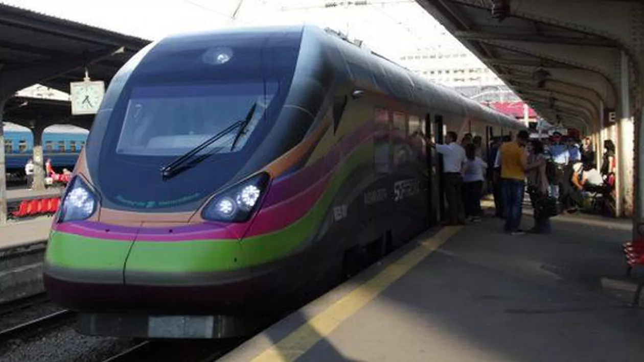 Vești bune pentru turiștii care vor să meargă la mare cu trenul. Noua garnitură ajunge în două ore la Constanța și are un super preț