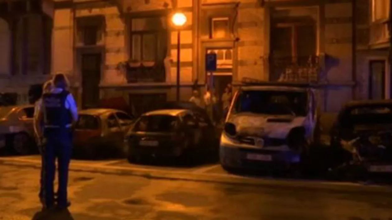 Nouă mașini au fost incendiate în apropiere de Bruxelles: Autoritățile exclud varianta unui atentat terorist (VIDEO)