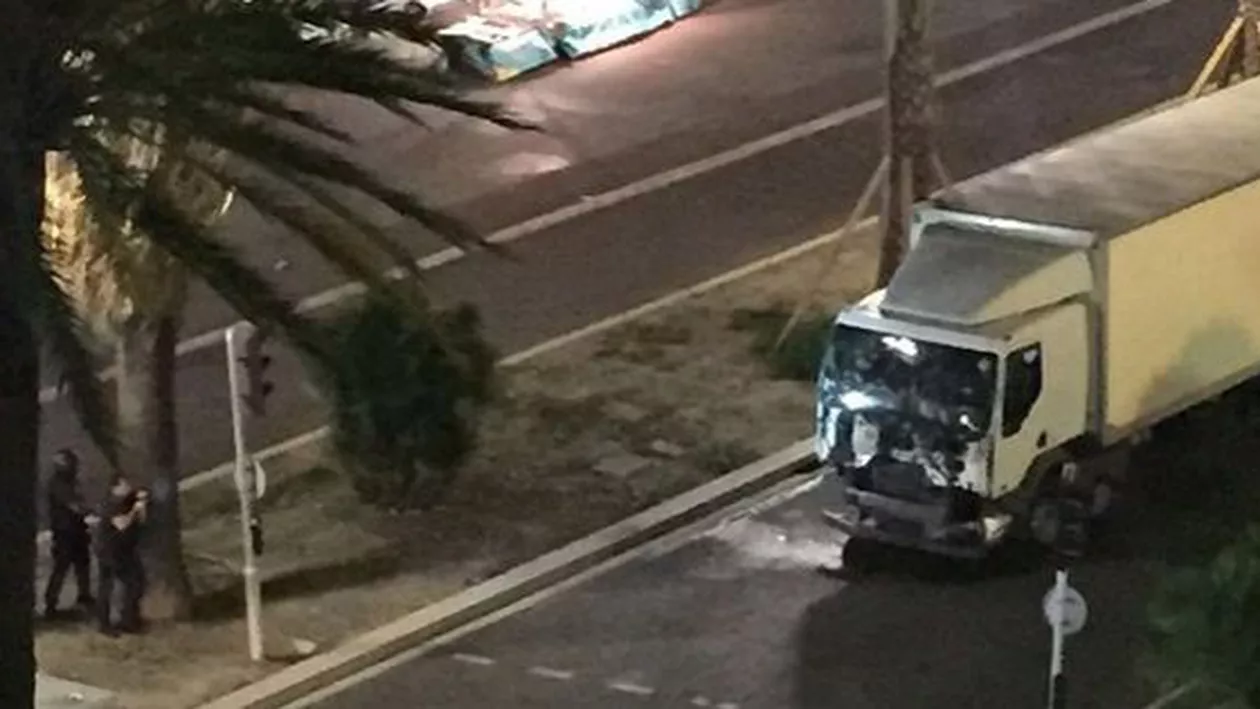 Noi amănunte despre ATENTATUL DIN NISA: Camionul care a ucis zeci de oameni era încărcat cu arme şi grenade