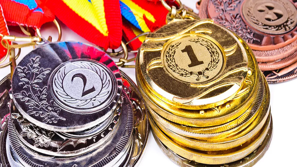 Medalii de aur și argint pentru elevii români la Olimpiada Internațională de Fizică