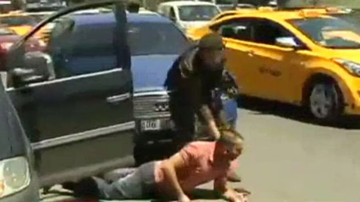 Turcia: Un soldat a deschis focul lângă Tribunalului din Ankara, unde sunt audiaţi generalii pucişti (VIDEO)