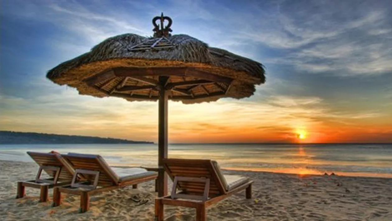 Agențiile de turism oferă românilor posibilitatea achiziționării în rate de vacanțe în locații îndepărtate