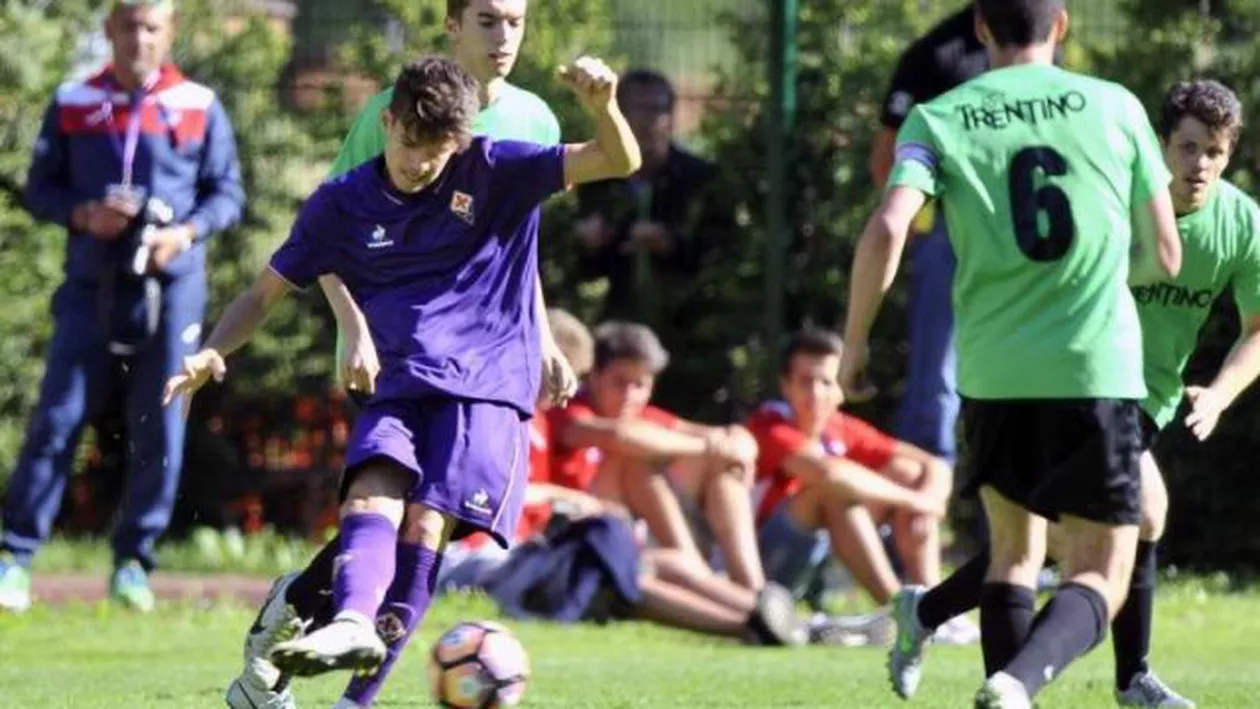 Ianis Hagi face show la Fiorentina! Puștiul a obținut un penalty și a dat o pasă de gol cu călcâiul în amicalul cu Trapani (VIDEO)