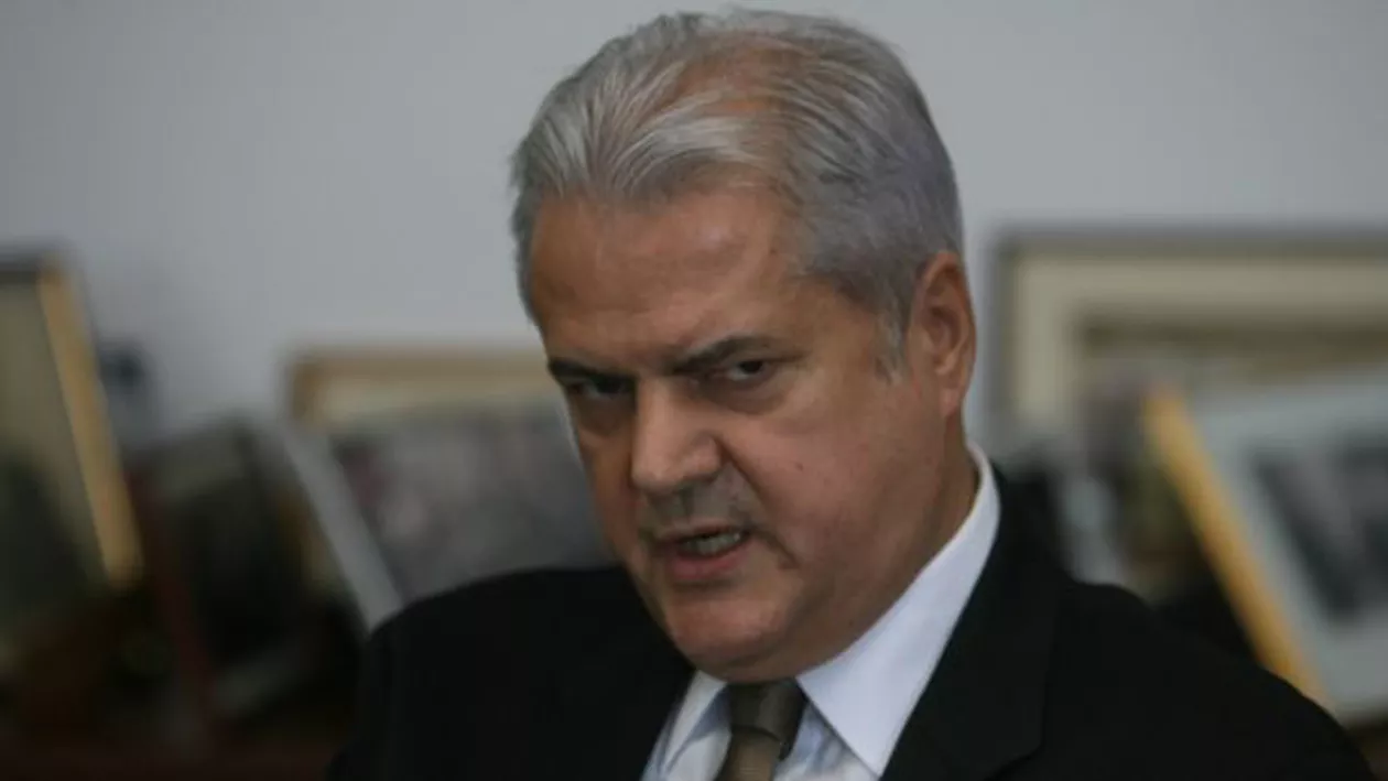 "Acolo apar foarte puţini indieni. Au dispărut". Adrian Năstase, critici dure la românii din diaspora