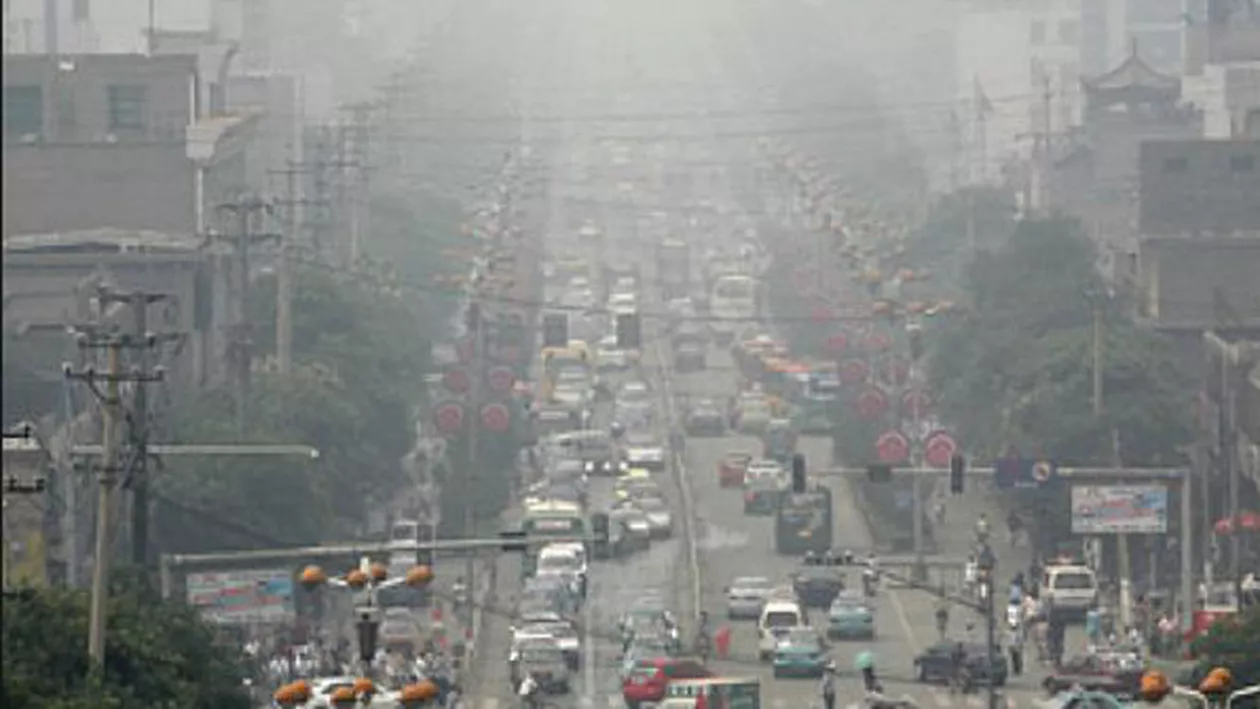 Bucureştiul, poluat cu hidrogen sulfurat. "Avem peste 1.000 de sesizări". Ministrul Mediului a făcut anunțul