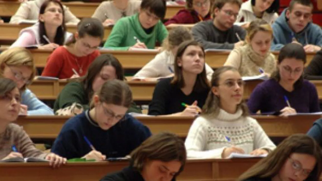 Concurență mare la Universitatea de Medicină și Farmacie Carol Davila: Aproximativ 3200 de candidați vor da admiterea (VIDEO)
