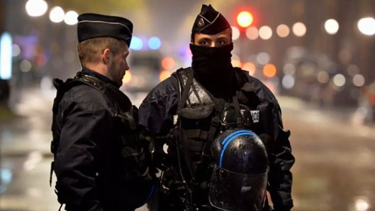 Alertă în orașul francez Lille: Un bărbat cu un pistol în mână a încercat să urce într-un autobuz. Șoferul a demarat în trombă