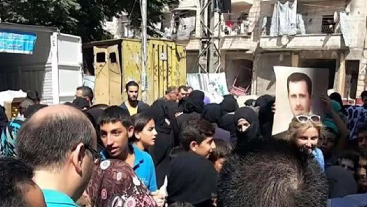 Siria: Zeci de familii din orașul Alep, aflat sub controlul rebelilor, sunt evacuați prin coridoarele umanitare deschise de guvern
