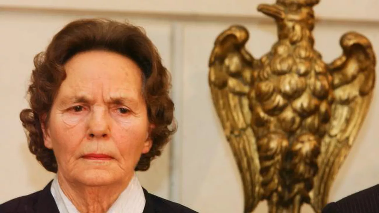 Programul funeraliilor Reginei Ana. Noua Catedrală de la Curtea de Argeș nu va putea fi vizitată în primele 7 zile după înmormântare. Ce condiții stricte trebuie să respecte cei care vor dori să se închine la catafalcul Reginei