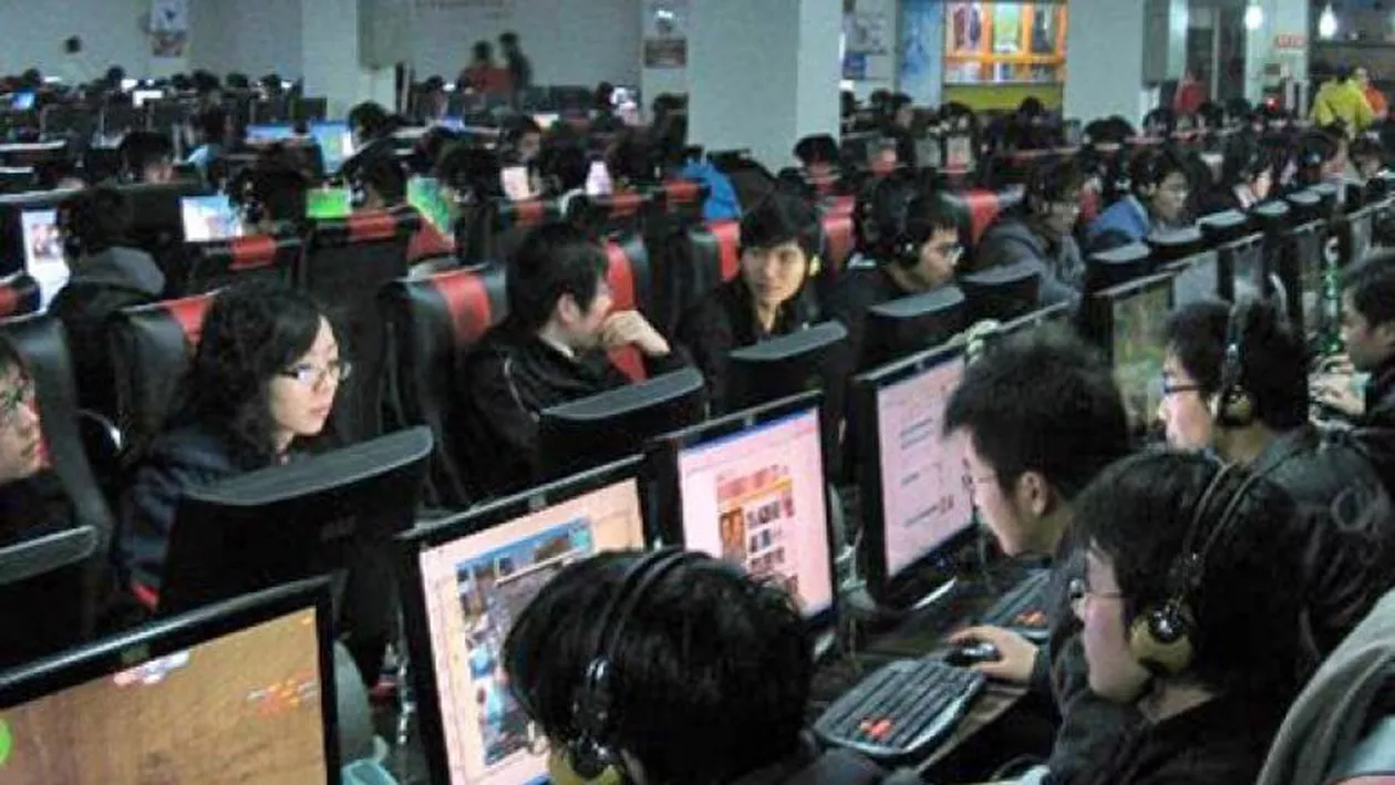 China are peste 700 de milioane de internauți, adică mai bine de jumătate din numărul total al utilizatorilor de internet la nivel global
