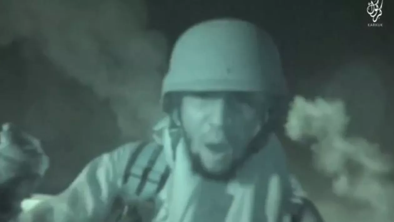 ”Ardeți francezii!” Un nou clip de propagandă al ISIS arată mai mulți militanți batjocorind cadavrele unor militari irakieni