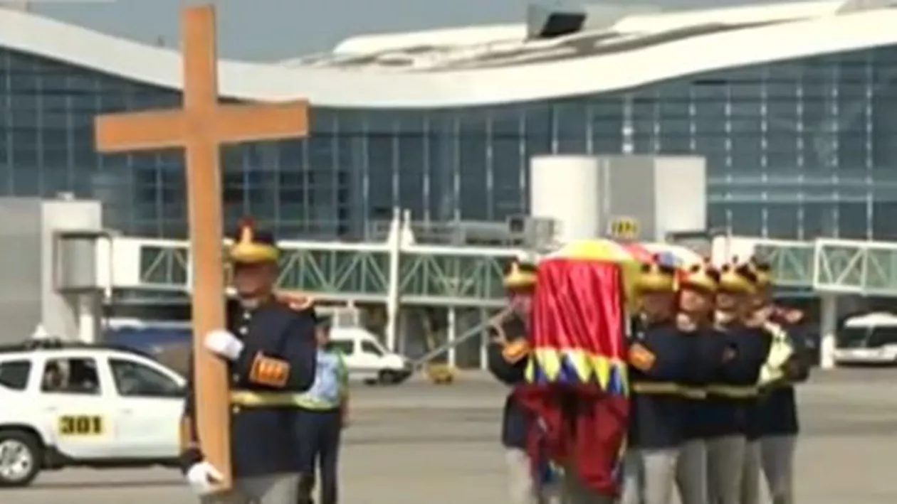 Regina Ana, ultimul drum în România. Sicriul Majestății Sale, depus la Castelul Peleș (VIDEO)