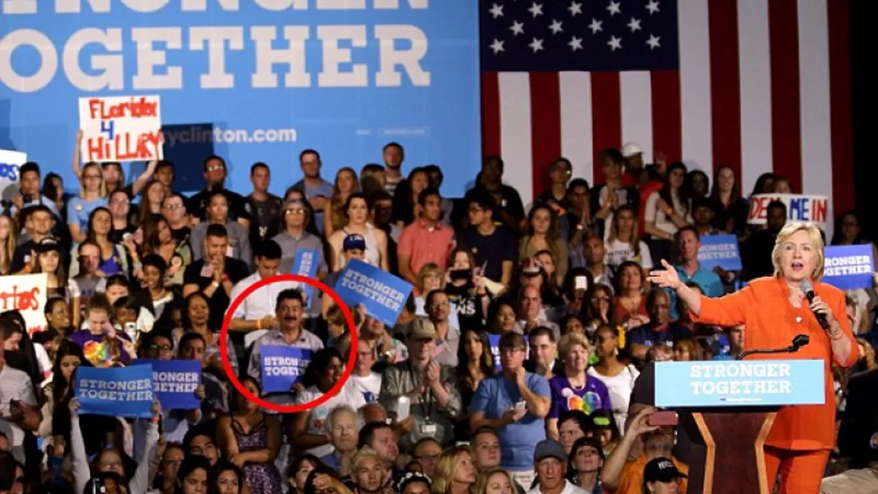 "Această persoană nu a fost chemată ca invitat!". Imagini cu tatăl atacatorului de la Orlando, în public, la un miting al lui Hillary Clinton (FOTO)