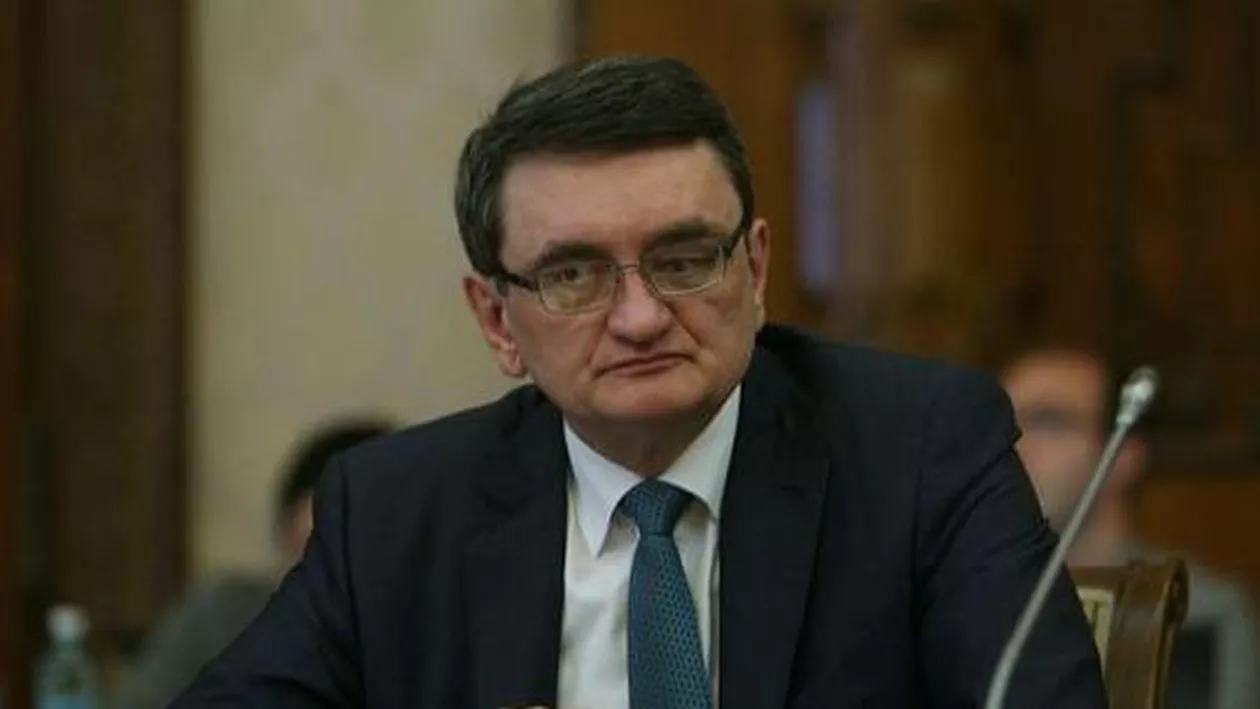 Avocatul Poporului își mută sediul din Palatul Parlamentului. Victor Ciorbea: „Subsolul şi mansarda sunt absolut improprii şi nu pot fi utilizate în condiţiii normale”