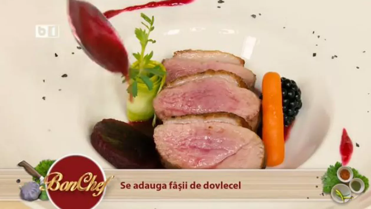 "BonChef". Răzvan Avram și chef Cătălin Jernoiu, despre cum se gătește pieptul de rață cu fructe de pădure (VIDEO)