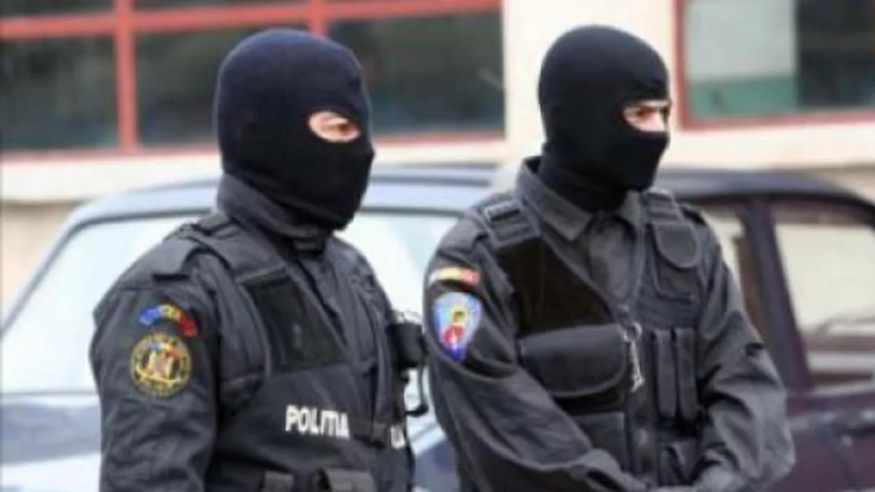 IGPR: Percheziții în 11 județe și București la persoane și firme bănuite de evaziune și spălare de bani