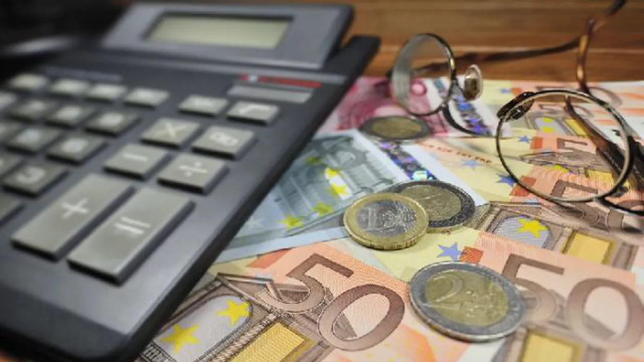 Birocrație excesivă în România! Expert în fonduri europene: „În loc să verific constructorul, stau să fac rapoarte”