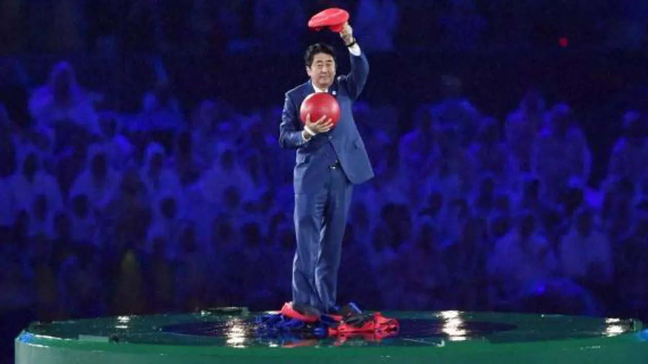 Premierul nipon, Shinzo Abe, apariție spectaculoasă la ceremonia de închidere a Jocurilor Olimpice de la Rio: Cu ce personaj îndrăgit s-a asemănat liderul de la Tokyo (VIDEO)