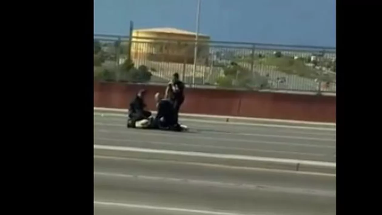 New Mexico: Un bărbat, suspectat că a furat un camion, a fost împușcat mortal de polițiști (VIDEO)