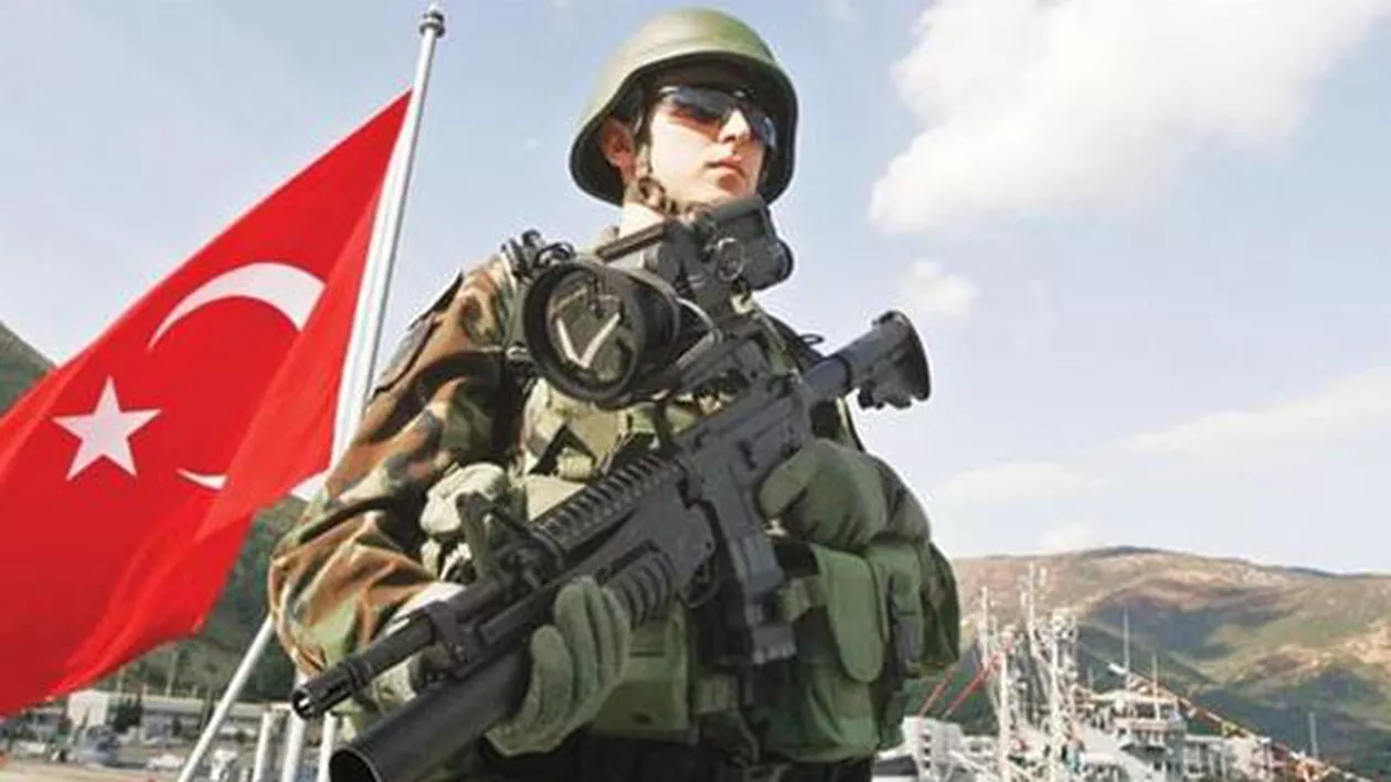 Doi soldați au murit în Turcia în urma unui atac cu explozibil asupra unui vehicul militar