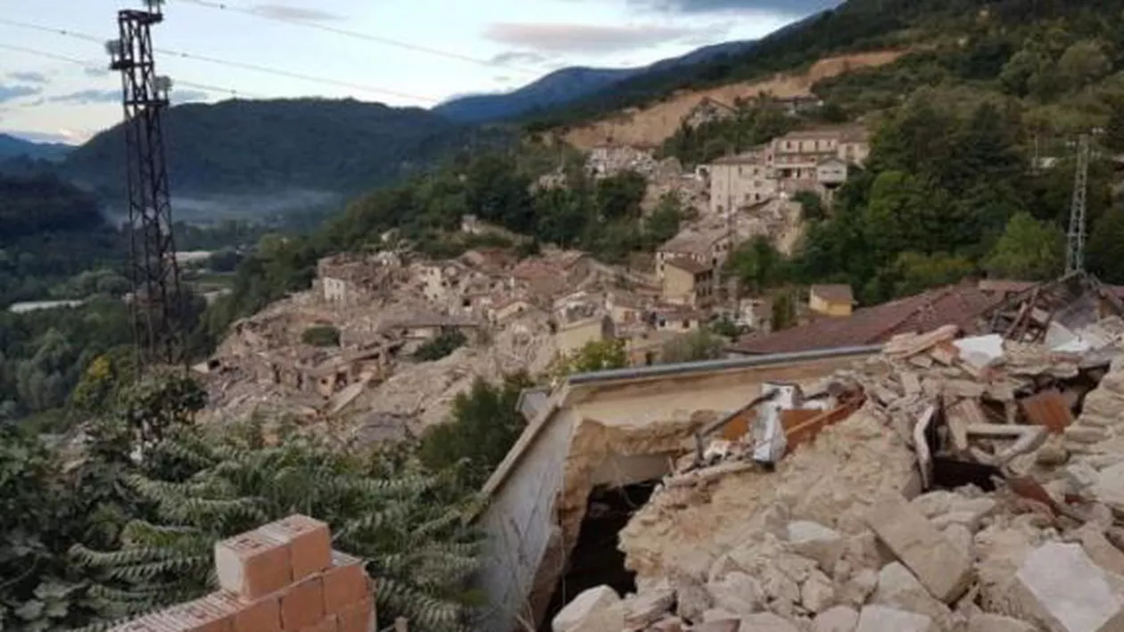 Mărturii șocante ale unui român stabilit în Italia despre evenimentele de după cutremur: "Mulți oameni dorm în mașini, prin parcări. Inclusiv români" (VIDEO)