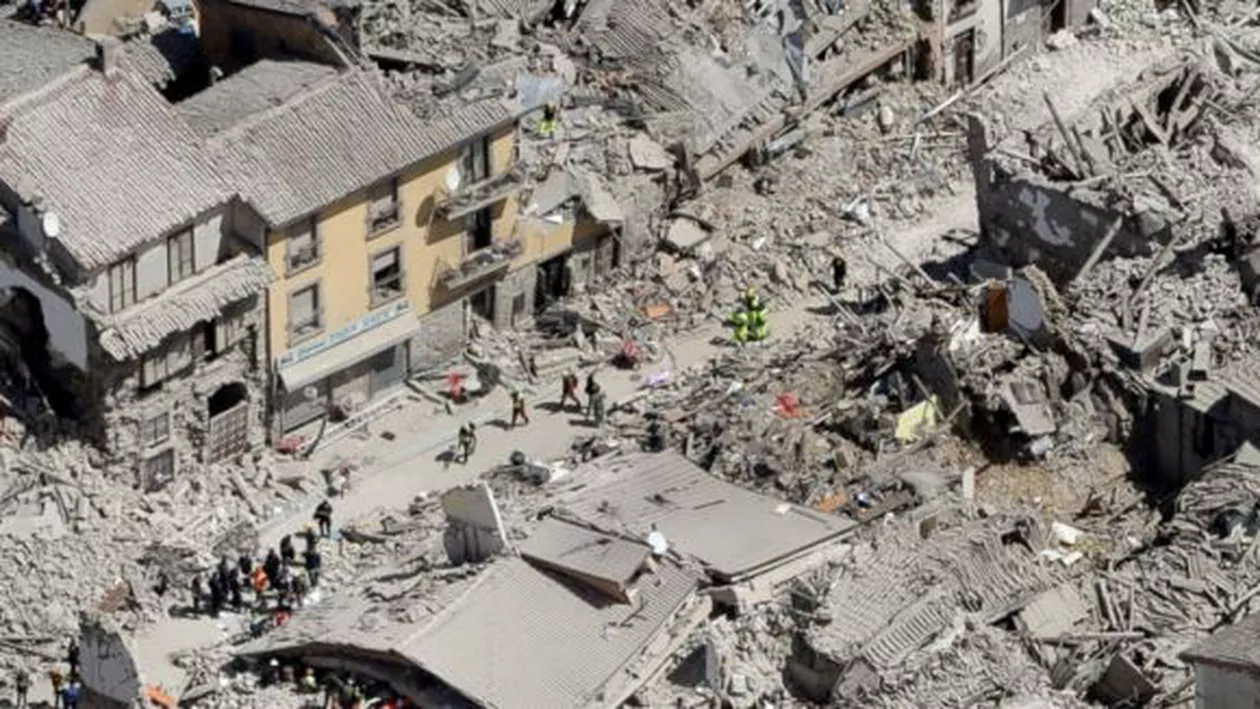 Doliu național în Italia: 35 de victime ale cutremurului au fost înmormântate sâmbăta (VIDEO)