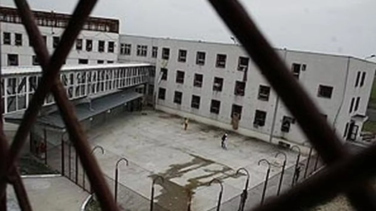 Acuzații grave la Penitenciarul Giurgiu! Deținuții care au pornit protestele, bătuți cu bestialitate de gardieni (VIDEO)