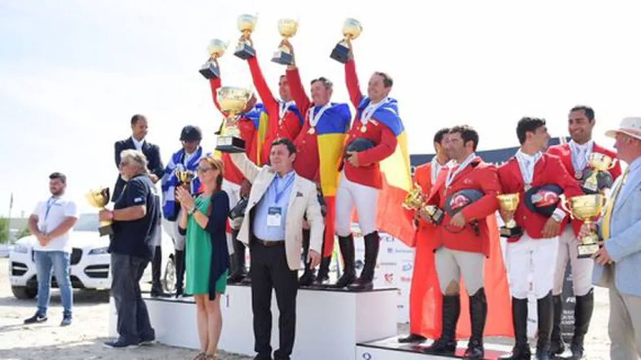 Șase medalii pentru România la Campionatul Balcanic de Sărituri peste Obstacole. Sportivii sunt așteptați luni în Parlament pentru a fi premiați (FOTO)
