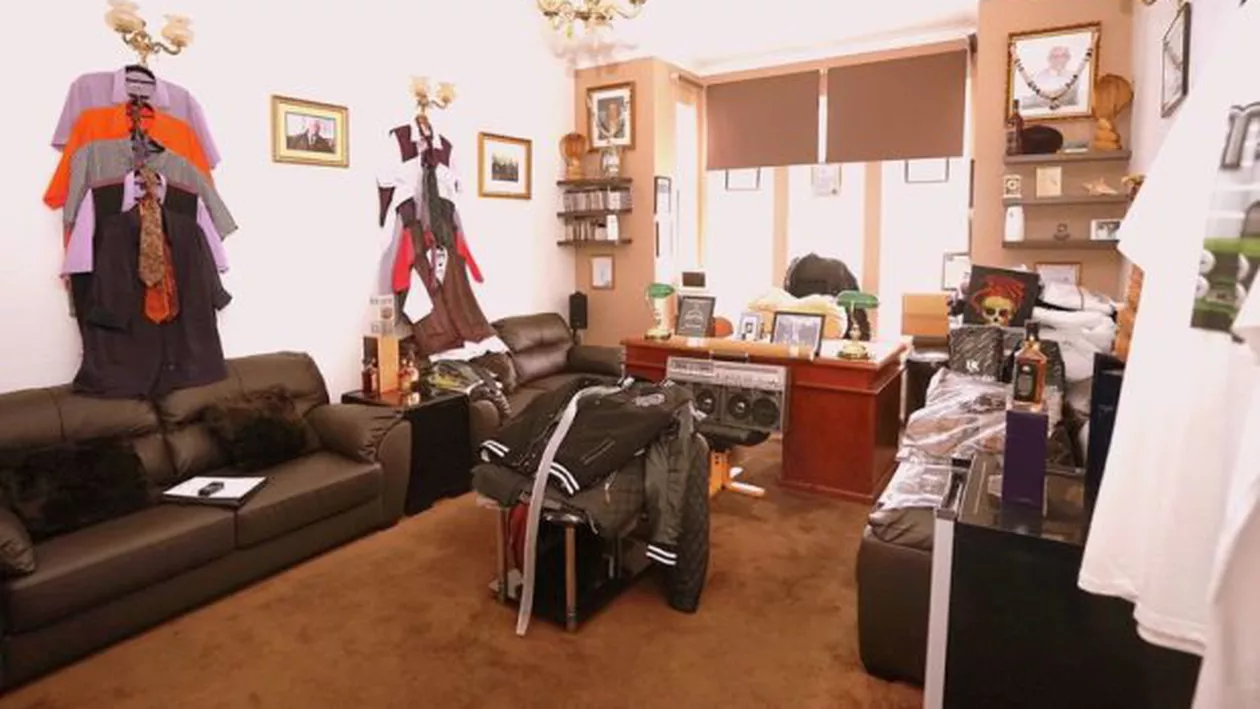 Un anunț de un un site imobiliar a îngrozit o lume întreagă. Casa scoasă la vânzare are o tematică macabră (FOTO)