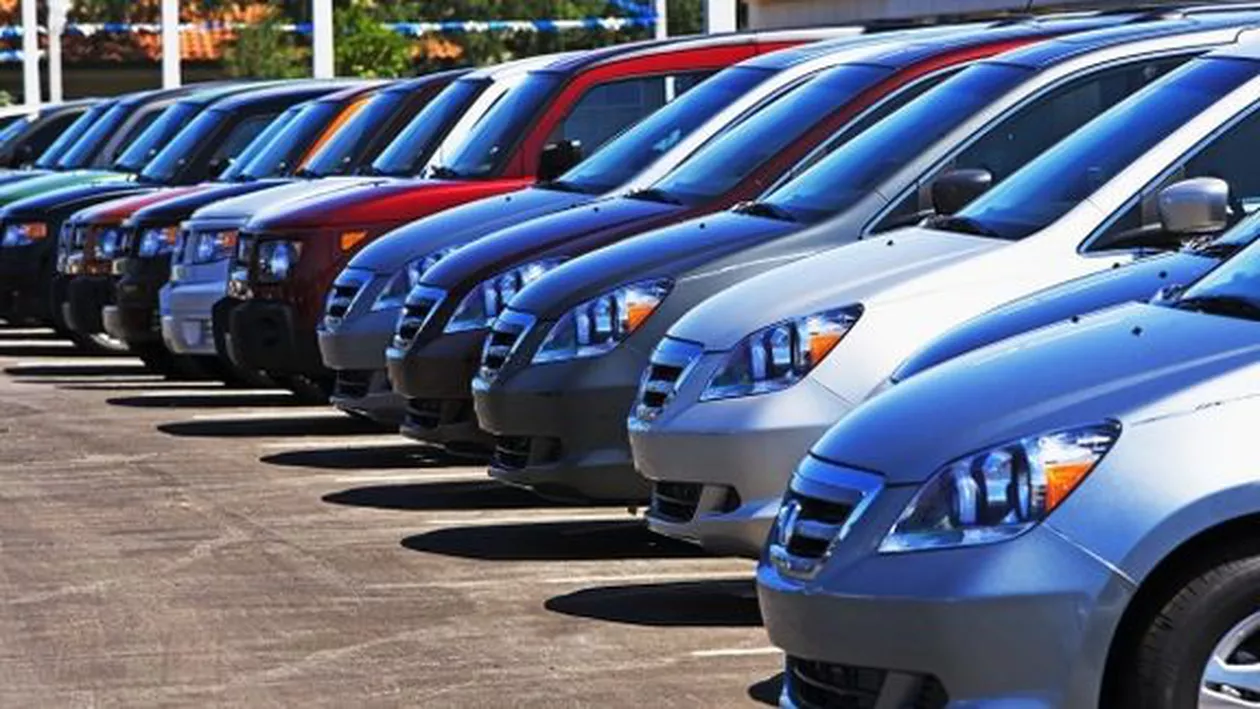 Defecțiuni la serverul pentru polițe RCA. Trei companii de asigurări au fost afectate (VIDEO)