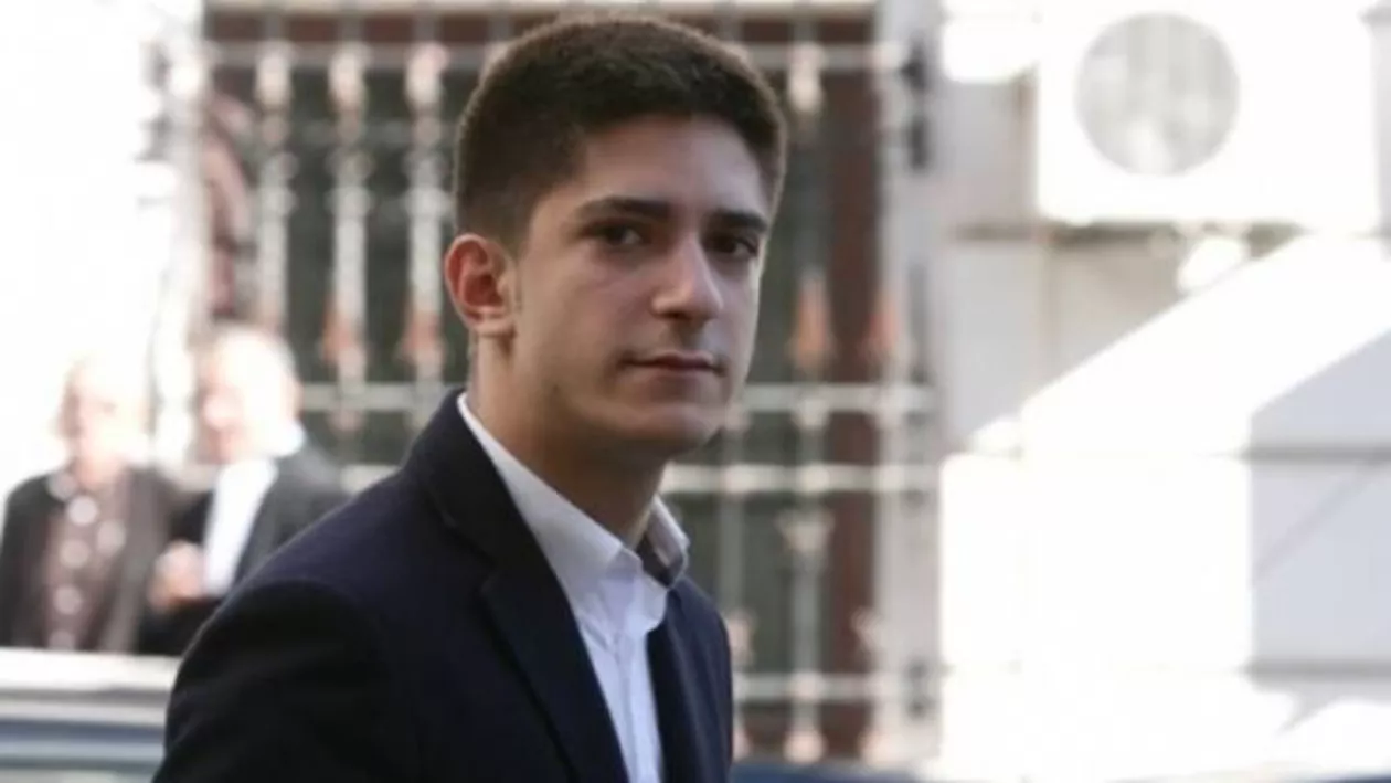 O nouă palmă dată Justiției: Fiul senatoarei Sorina Plăcintă, care abia a ieșit din închisoare, angajat la Curtea de Apel Galați