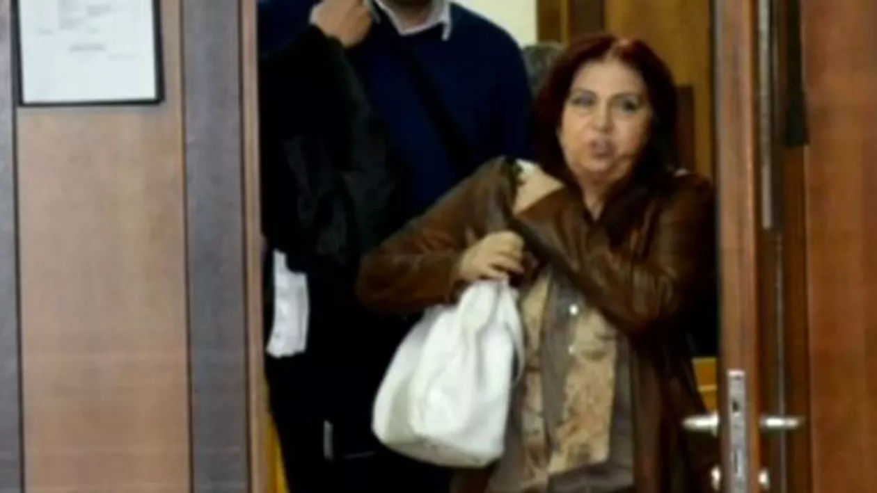 "Fără 600 de lei nu pot face nimic!" Au reînceput audierile în cazul celor trei medici din Vaslui care condiționau actul medical de primirea unor șpăgi (VIDEO)