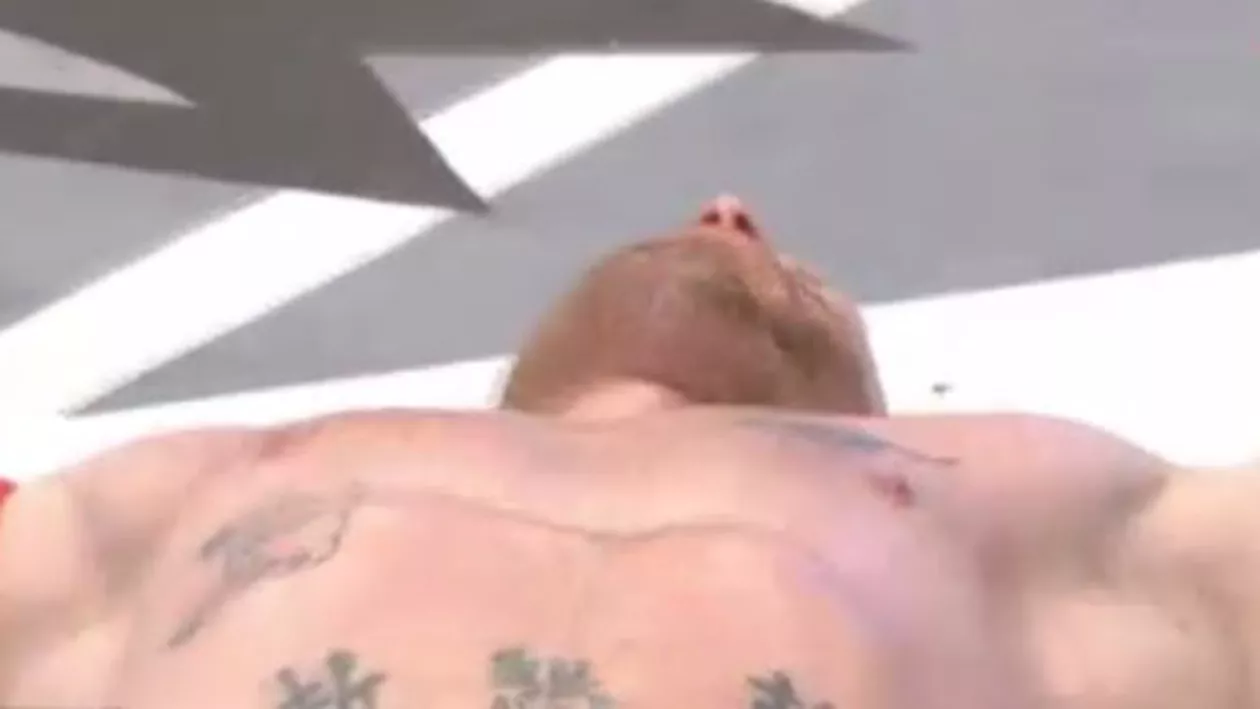 KO spectaculos dat de Benny Adegbuyi: Doar de un pumn a avut nevoie luptătorul pentru a își pune la pământ adversarul (VIDEO)