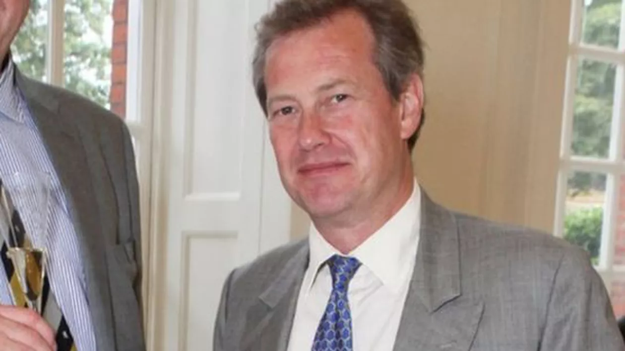 Un membru al Casei Regale britanice a anunţat public faptul că este homosexual