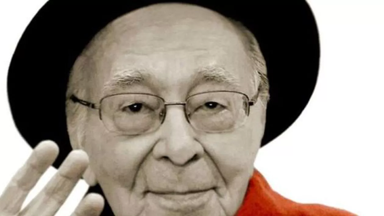 Filozoful Mihai Şora, reacţie pe Facebook după cutremur: “Și la dumneavoastră dansează cărțile la două dimineața ?”