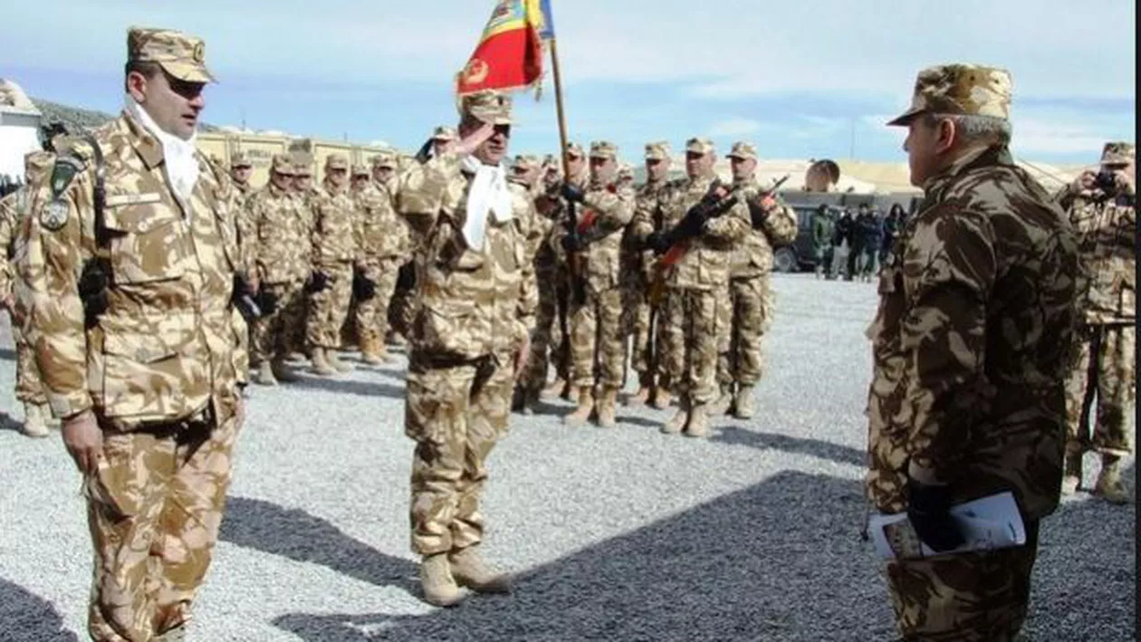 Patru militari români au fost răniți în Afganistan în urma detonării unui dispozitiv explozibil improvizat (VIDEO)