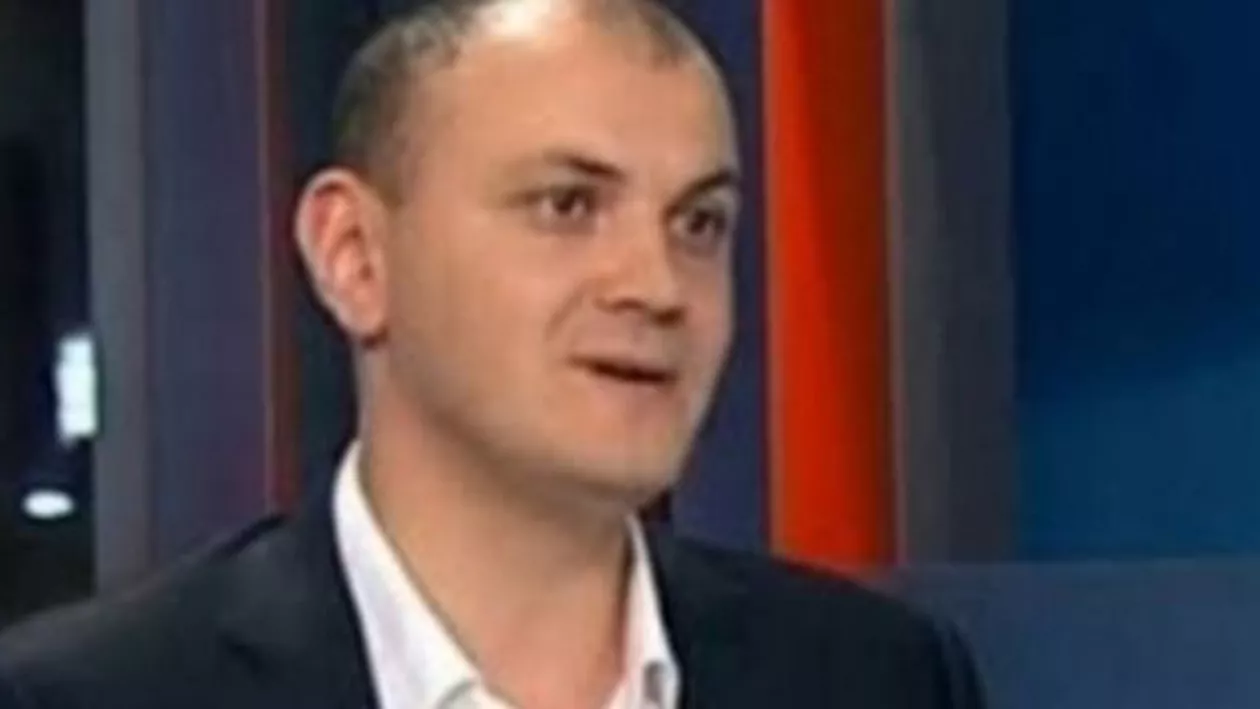 Sebastian Ghiţă a prezentat un mail neoficial, prin care comunica cu Codruța Kovesi despre cazul plagiatului: ''Cucuveaua mov'' era adresa pe care se presupune că o folosea șefa DNA (FOTO)